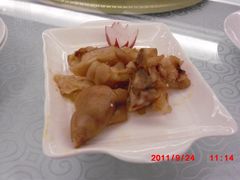 猪手-东北大厦酒店(沈阳北站青年大街店)