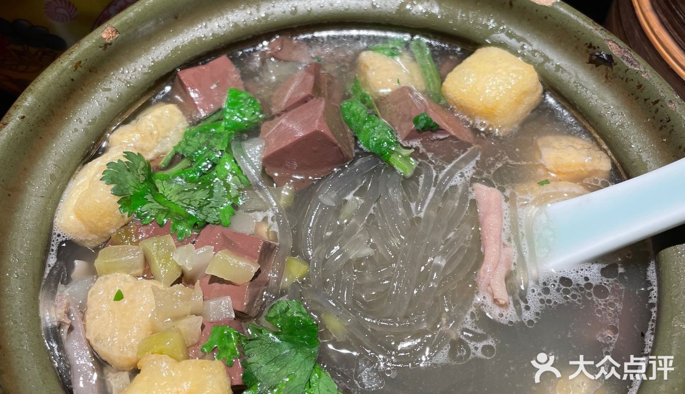 拎着六杯茶颜悦色，吃了南京大牌档，排队省时超绝攻略[胜利][胜利]