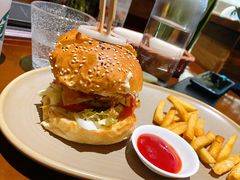 祖母至尊汉堡-G+KITCHEN(龙湖狮山天街店)