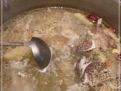 -一席地·本地鸡窝·杭帮鸡火锅(萧山银隆百货店)