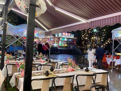 -刘姐啤酒鱼民族演艺餐厅(西街总店)