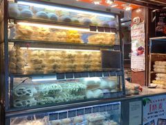 面包甜点陈列柜-白玉兰食品(汇联商厦店)