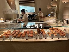 -VERIE BAKEHOUSE