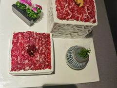 -左庭右院鲜牛肉火锅黑金店(陆家嘴中心店)