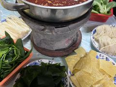 -梅红羊肉馆(赭山西路店)