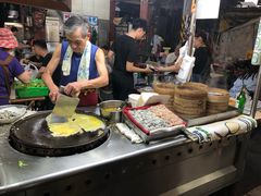 -六合夜市