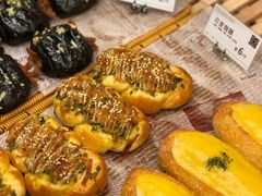 -顶东面包花园·生日蛋糕(世博店)