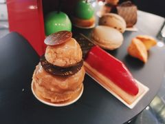 -Salon de The de Joel Robuchon(外滩18号店)