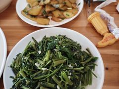-芦茨金富饭庄·25年老字号·专做稻草鸡