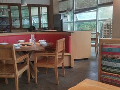 -蜜桃餐厅·伴山(湖滨商业街店)