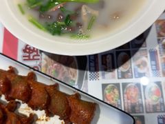 -大脸鸭记鸭血粉丝·小锅米线(水游城店)