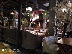 -胡桃里音乐餐厅(陶溪川店)(川湘赣菜·世界百大酒庄直供红酒·音乐表演)
