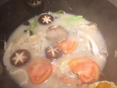 -咕嘟草帽鱼·牛奶一样的鲜鱼汤(包河万达广场创始店)