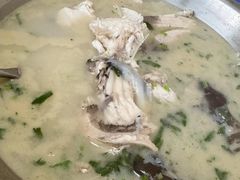 -雪湖煜辰鱼头老店(雪野湖店)