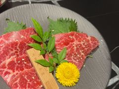 -山川小町·极番烧肉(新地假日广场店)