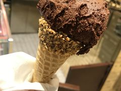 venchi明星-VENCHI 闻绮(北京国贸商城店)