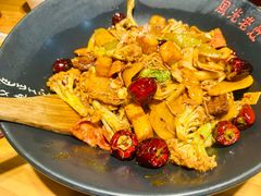 -风光老灶麻辣香锅(大成路翠微百货店)