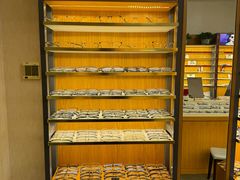 -优医视平价眼镜蔡司依视路折扣工厂店(十里堡店)