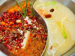 -沸炉重庆老火锅(军事博物馆店)