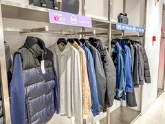 -百年港湾奥特莱斯(香炉礁店)