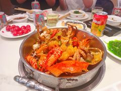 -七欣天香辣蟹火锅(闵行浦江欢乐颂店)