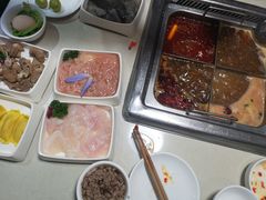 -海底捞火锅(关山保利店)