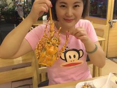-J Daeng Seafood