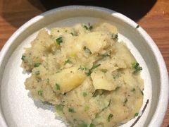 -云海肴·汽锅鸡·云南菜(天山百盛优客店)