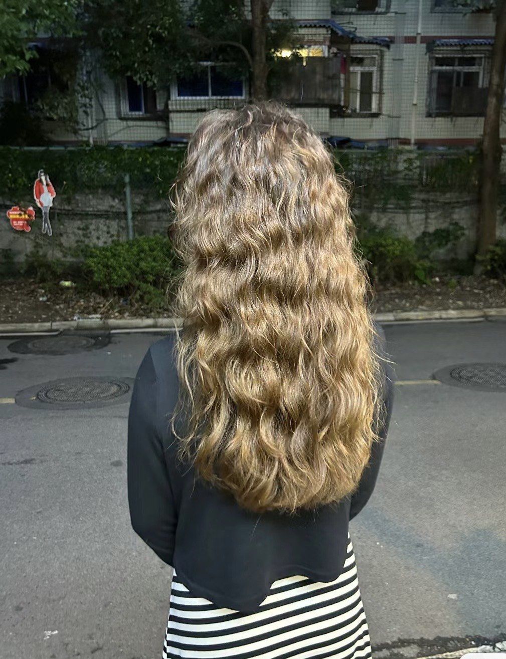 复古法式蛋卷发型烫发