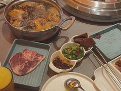 -黑金·寻焰自助百汇·烤肉·火锅(中街店)
