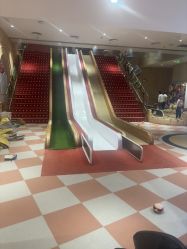 -奈尔宝·儿童乐园·亲子餐厅(前滩店)