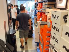 -NIKE上海青浦优选体验店