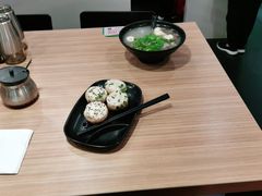 -小杨生煎(金山百联购物中心3楼店)