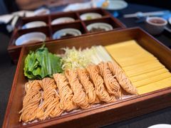 -鲁采LU STYLE(新天地店)