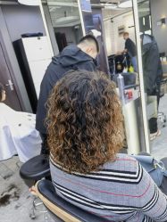 -藤野造型烫发染发