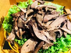 -菌海森林·非遗野生菌火锅(西山区滇池路摩根道店)