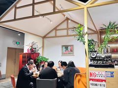 -渝信川菜 · 川味家常菜(财富购物中心店)