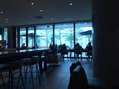 大堂-星巴克(珠海仁恒滨海中心店)