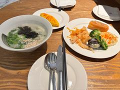 -上海漕河泾万丽酒店
