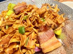 干锅毛笋炒腊肉-花舍·新派粤菜·西餐·下午茶(亚运村·鸟巢店)