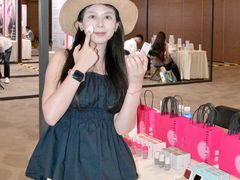 -上海跨国采购会展中心