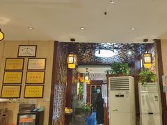 -江城小馆陕南妈妈菜·全球旅行餐厅(钟楼店)