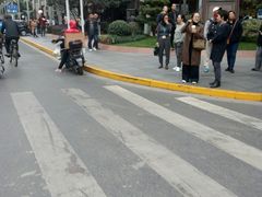 -梅龙镇广场