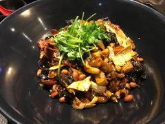 -食乐佳麻辣香锅(森林摩尔商业街区店)