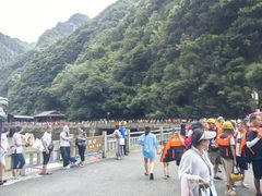 -重庆神龙峡漂流