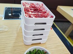 -杨老板·海鲜集市火锅·鲜切牛肉(中防万宝店)