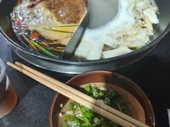 -重庆故事姊妹老火锅(财经学院店)