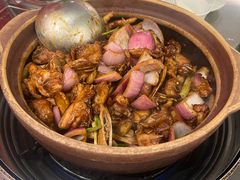 -胡须佬鸡煲四季火锅店(石厦西村直营店)