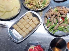 -马路牙子烧烤音乐酒馆(望京店)