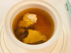 松茸炖土鸡汤-火璽·園